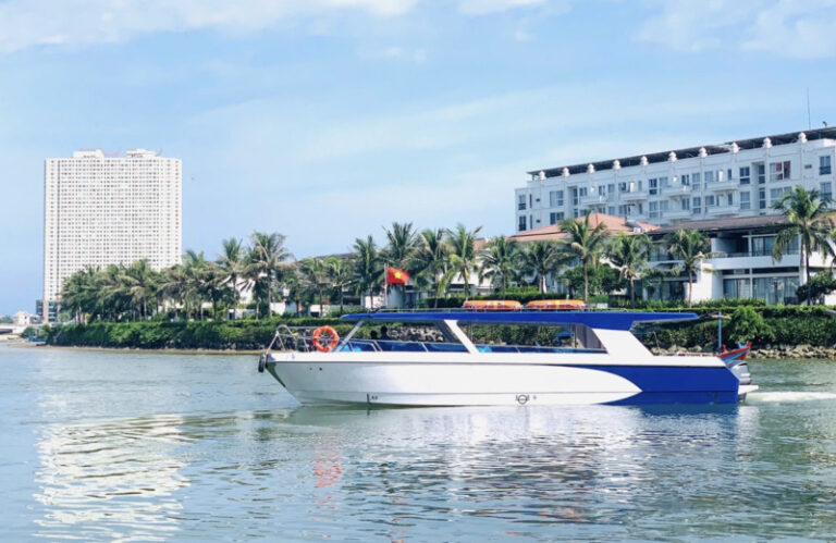 Đơn vị thiết kế và thi công đóng tàu chở khách theo yêu cầu giá tốt